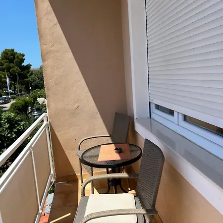 Charlie Apartment